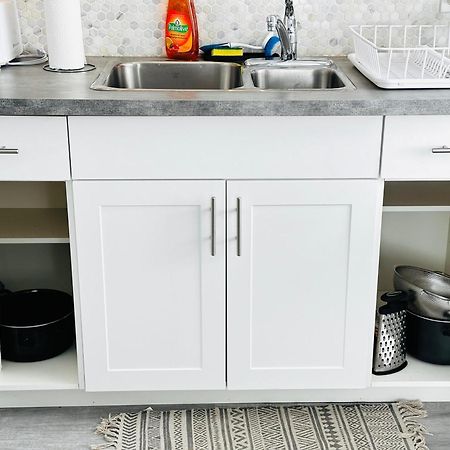 شقة Cozy 2Br House Near Centre With Patio, Bbq, Backyard, And Netflix بيتربورو المظهر الخارجي الصورة